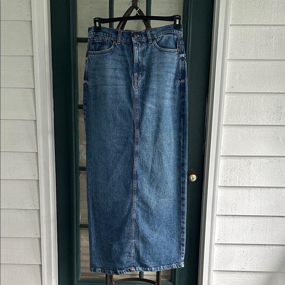 Kensie High Rise Maxi Denim Skirt with back Slit Size 6 / 28